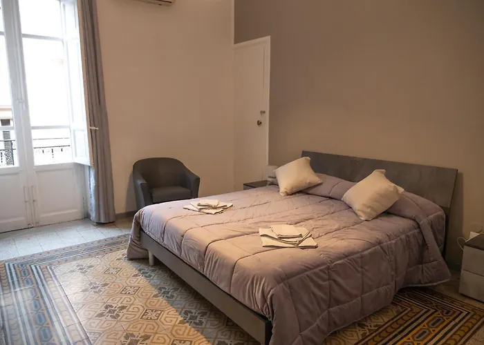 Pacini Deluxe Apartment